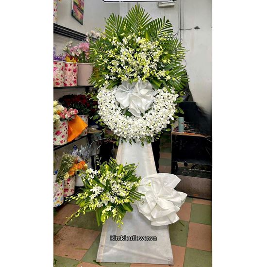 Vòng hoa chia buồn lan trắng - KV345