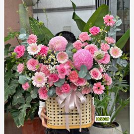 Giỏ hoa chúc mừng tone hồng mix cúc mẫu đơn - HG989