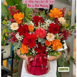 Picture of Giỏ hoa chúc mừng tone đỏ cam mix cúc mẫu đơn - HG993