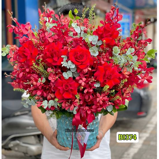 Picture of Bình hoa chúc mừng tone đỏ - BI374