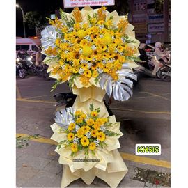 Picture of Kệ hoa chúc mừng tone vàng mix cúc mẫu đơn - KH515