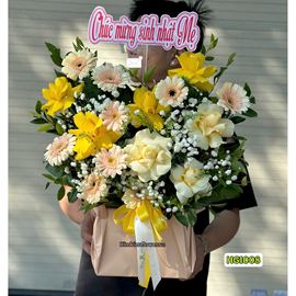 Picture of Giỏ hoa chúc mừng tone vàng hoa hồng mix đồng tiền - HG1008