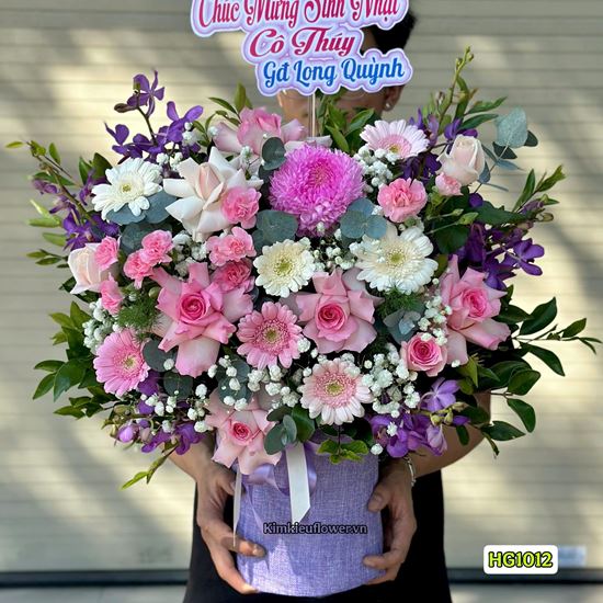 Picture of Giỏ hoa chúc mừng tone hồng mix lan tím - HG1012