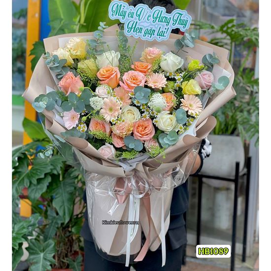 Picture of Bó hoa chúc mừng hồng shimmer mix cát tường carot - HB1089