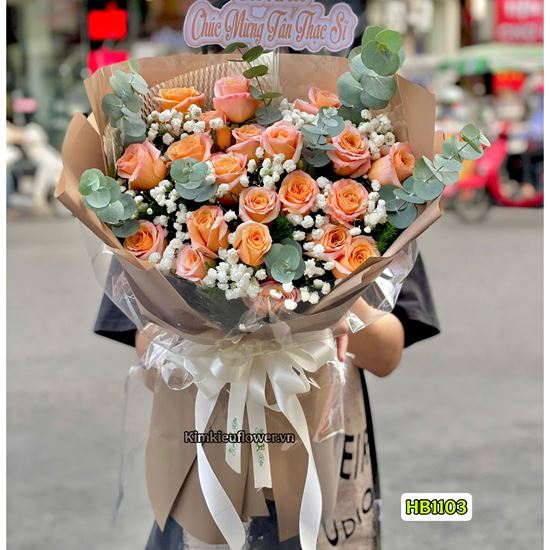 Picture of Bó hoa chúc mừng hồng shimmer mix lá bạc - HB1103