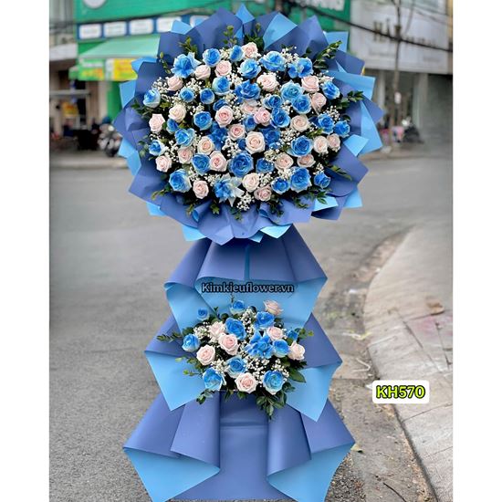 Picture of Kệ hoa chúc mừng tone xanh mix hồng kem - KH570