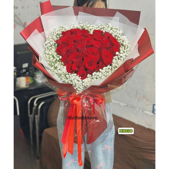 Picture of Bó hoa trái tim đỏ mix baby trắng - HT830