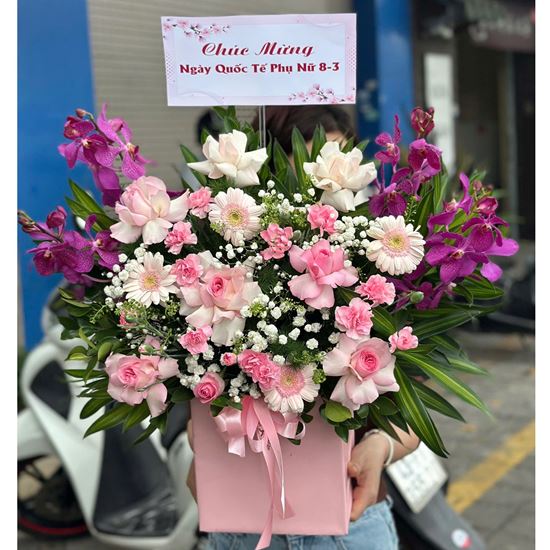 Giỏ hoa chúc mừng tone hồng - HG909