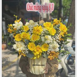 Picture of Giỏ hoa chúc mừng tone vàng - HG1029
