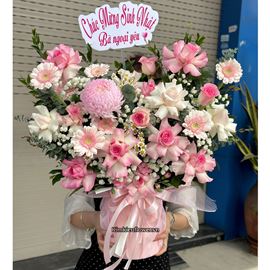 Picture of Giỏ hoa chúc mừng tone hồng mix đồng tiền - HG1031