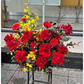 Picture of Đĩa hoa chúc mừng tone đỏ vàng mix lan vũ nữ - ĐH62