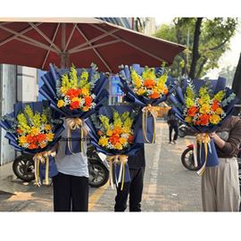 Picture of Bó hoa chúc mừng tone vàng cam mix lá bạc ( 1 bó )- BH12