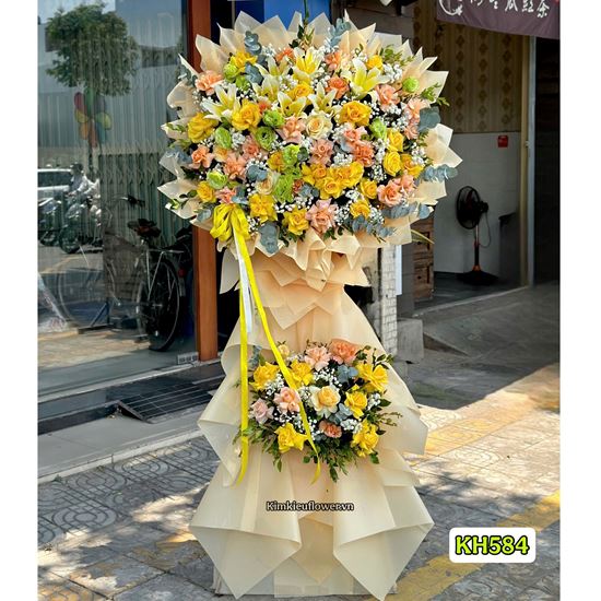 Picture of Kệ hoa chúc mừng tone vàng mix hoa ly - KH584