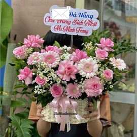 Picture of Giỏ hoa tone hồng mix đồng tiền hồng - HG1052