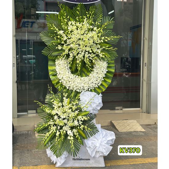Picture of Vòng hoa chia buồn lan trắng - KV370