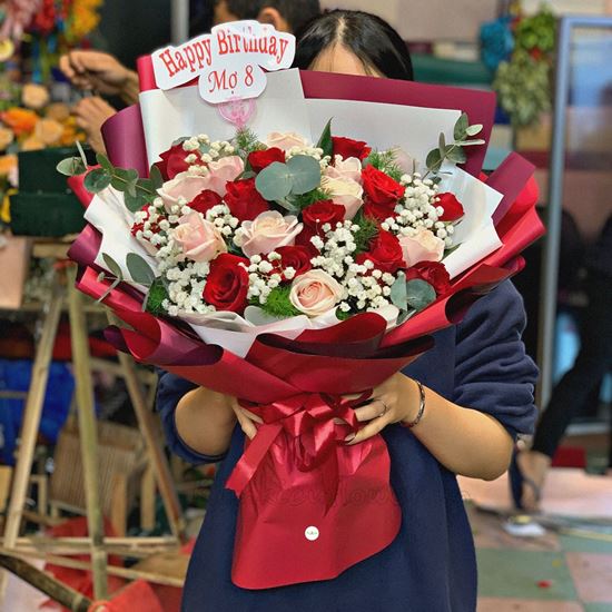 Bó hoa hồng kem đỏ - HB273