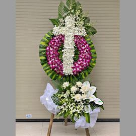 Vòng hoa thánh giá - KV95