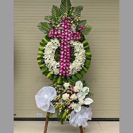 Vòng hoa viếng thánh giá - KV96