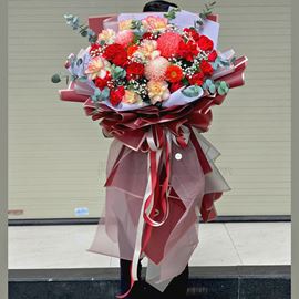 Bó hoa hồng đại hỷ, cúc mẫu đơn - HB282