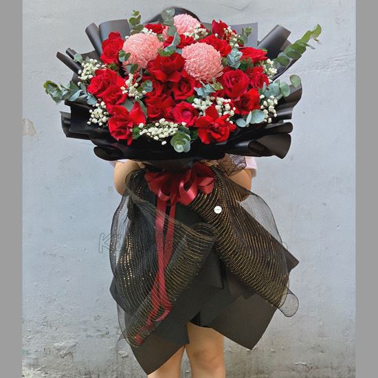 Bó hoa hồng đỏ, cúc mẫu đơn - HB291