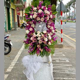 Vòng hoa hồng, lan tím - KV108