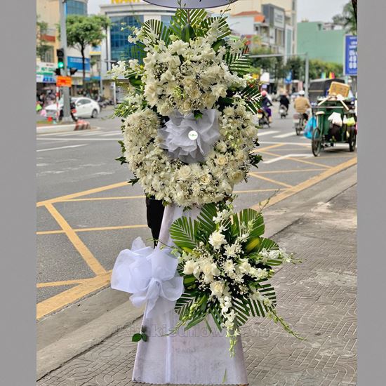Vòng hoa cúc trắng, hồng trắng - KV110