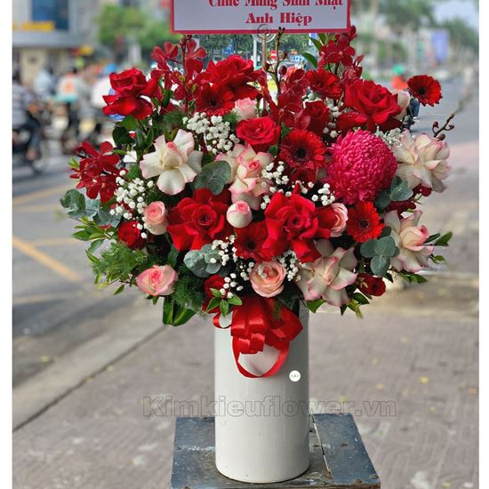 Bình hoa hồng đỏ, cúc mẫu đơn - BI169