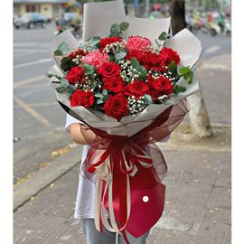 Bó hồng đỏ, cúc mẫu đơn - HB308