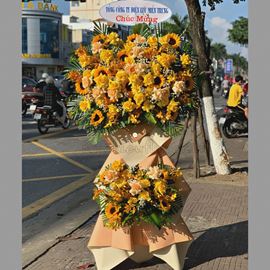 Kệ hoa chúc mừng hướng dương, lan vàng - KH102