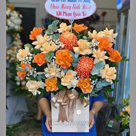 giỏ hoa hồng cam, cúc mẫu đơn - HG319