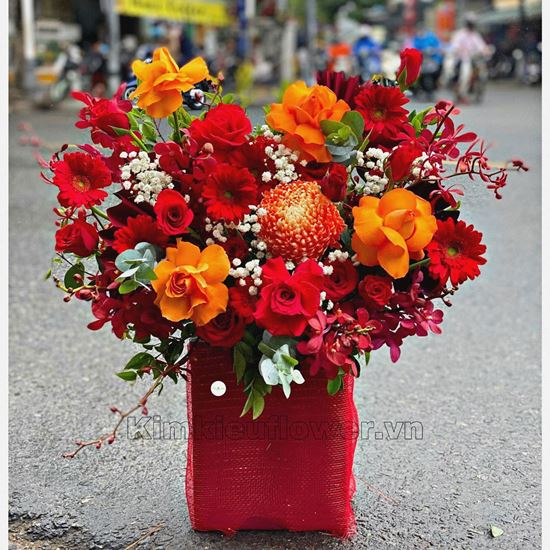 Giỏ hoa lan đỏ, hoa hồng - HG326