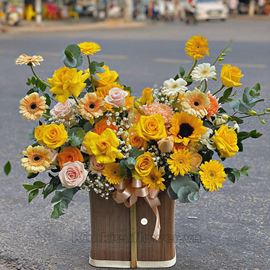 Giỏ hoa hồng vàng , đồng tiền vàng - HG331 