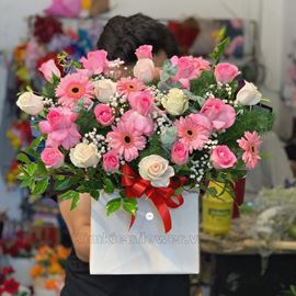 giỏ hoa hồng dâu, đồng tiền - HG277