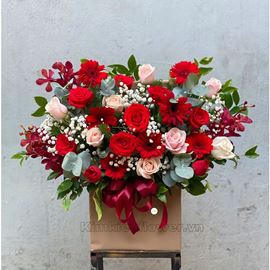 giỏ hoa hồng đỏ, đồng tiền- HG282