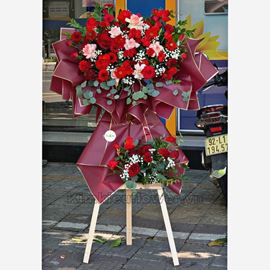 Kệ hoa hồng đỏ, hỷ viền - KH133