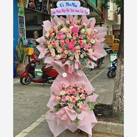 Kệ hoa chúc mừng cúc mẫu đơn , hoa hồng - KH136