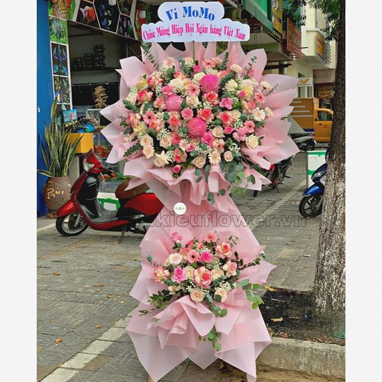 Kệ hoa chúc mừng cúc mẫu đơn , hoa hồng - KH136