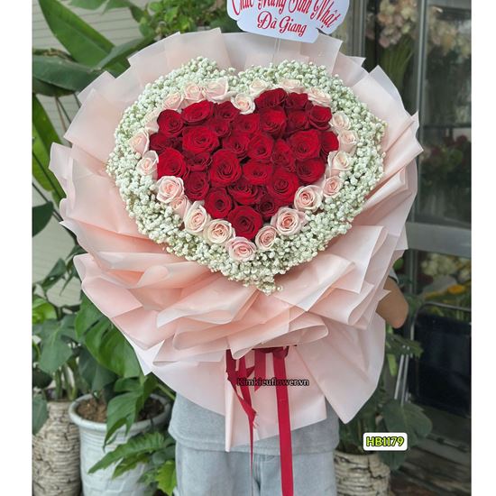 Picture of Bó hoa trái tim hồng kem đỏ mix baby - HB1179
