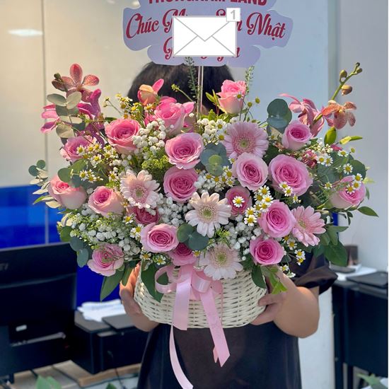 Picture of Giỏ hoa tone hồng mix đồng tiền hồng - HQ67