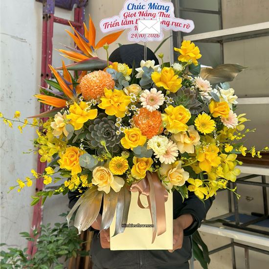 Picture of Giỏ hoa chúc mừng tone vàng - HG1090