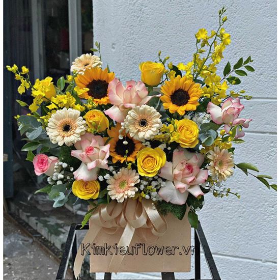 Giỏ hoa hồng, lan vũ nữ - HG391