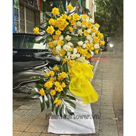 Vòng hoa viếng hồng vàng, cúc trắng - KV126