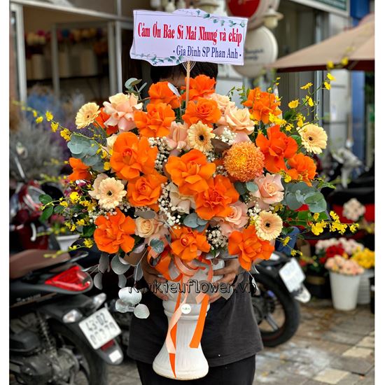 Bình hoa hồng cam quốc vương, lan vũ nữ - BI219