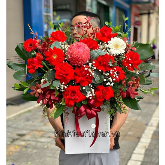 Giỏ hoa cúc mẫu đơn, hồng đỏ - HG405