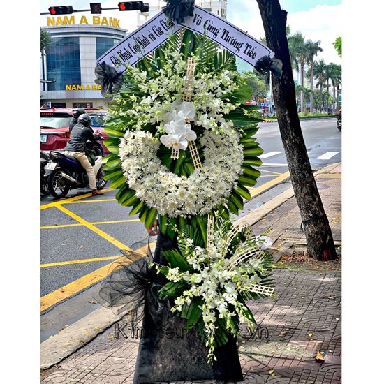 Vòng hoa viếng cúc, lan trắng - KV129