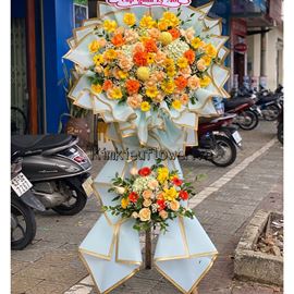 Kệ hoa hồng vàng, cẩm tú cầu - KH147