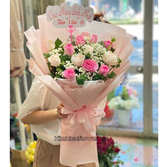 Bó hoa hồng kem dâu - HB453