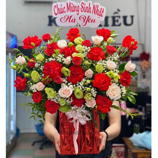 giỏ hoa cát tường xanh, hoa hồng đỏ - HG585