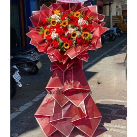 Kệ hoa chúc mừng đỏ vàng - KH190