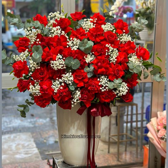 Bình hoa hồng đỏ - BI255